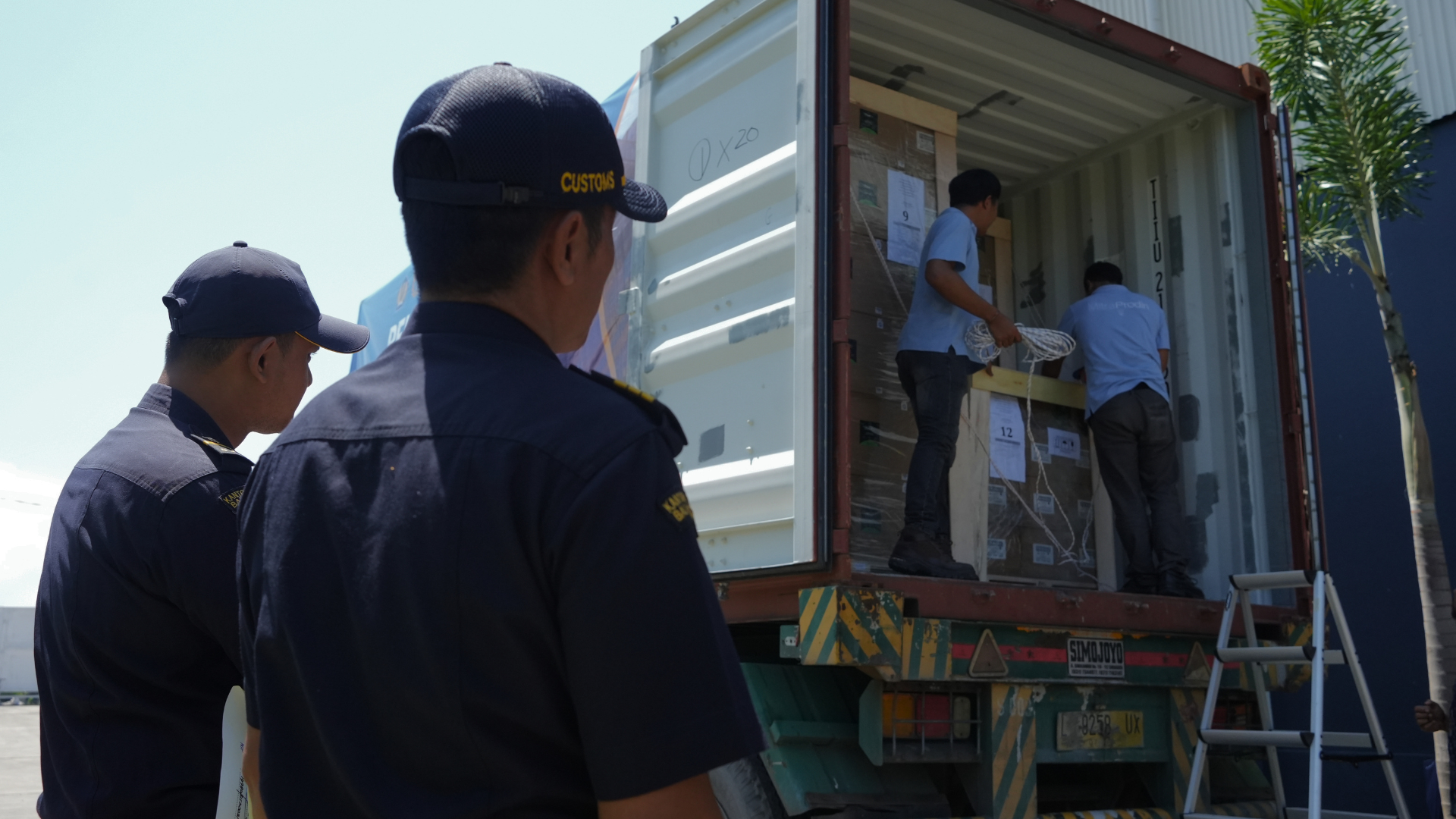 Dari Jembrana Menuju Amerika Serikat, Bea Cukai Denpasar Fasilitasi Ekspor Perdana Kawasan Berikat