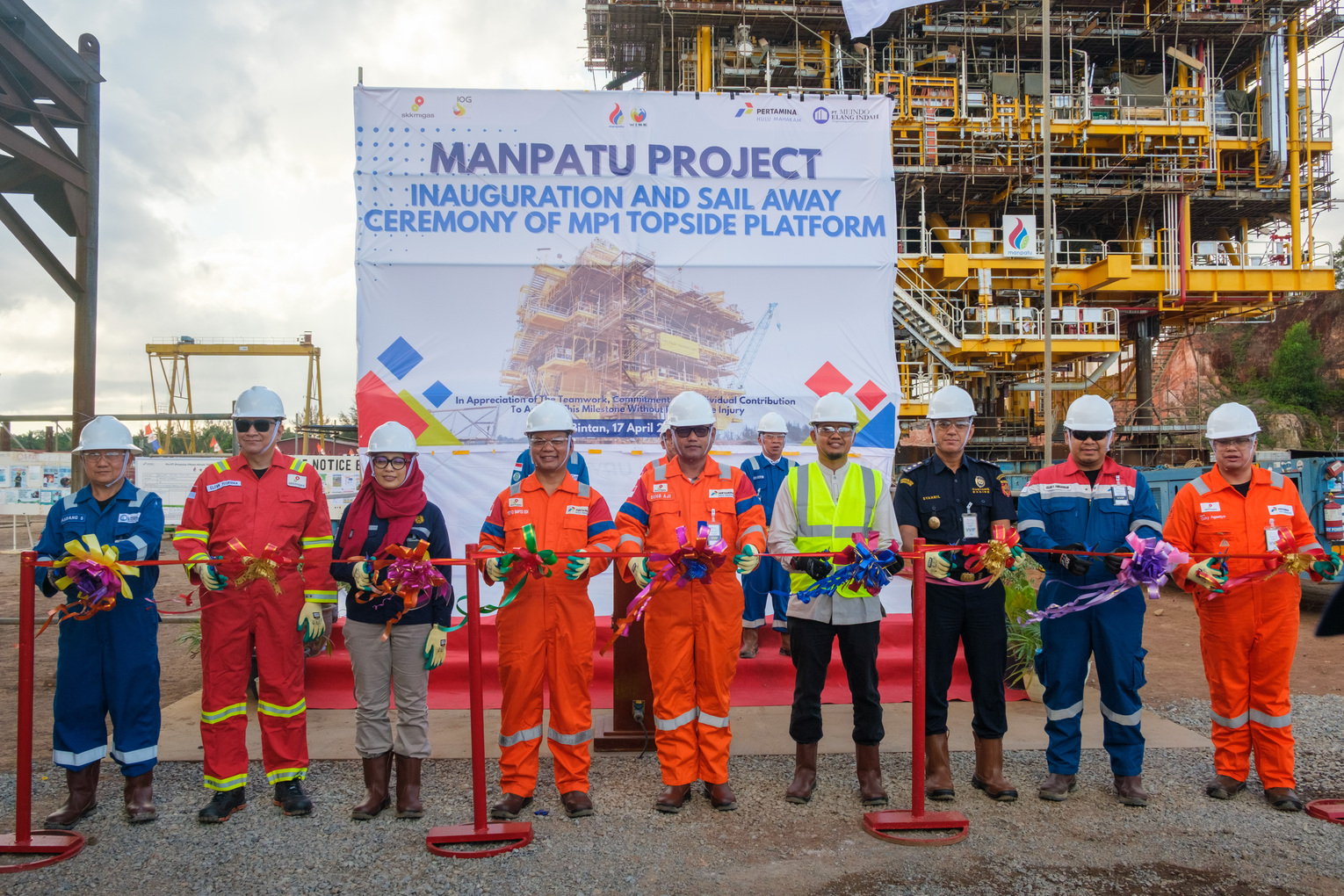 Pelepasan Anjungan Pengeboran Gas Dasar Laut Dari FTZ Bintan