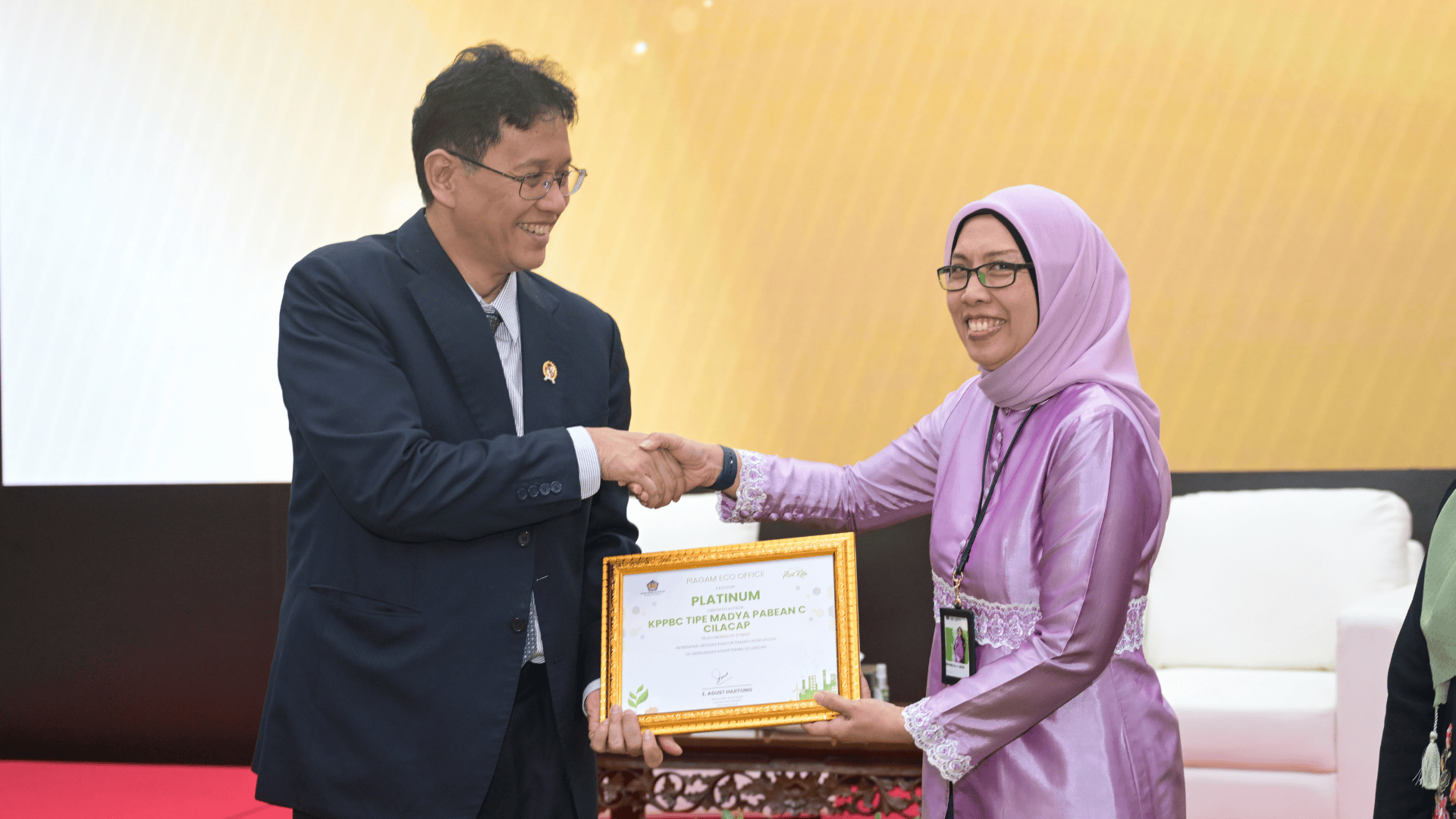 Bea Cukai Cilacap Raih Penghargaan Eco Office Platinum 2026