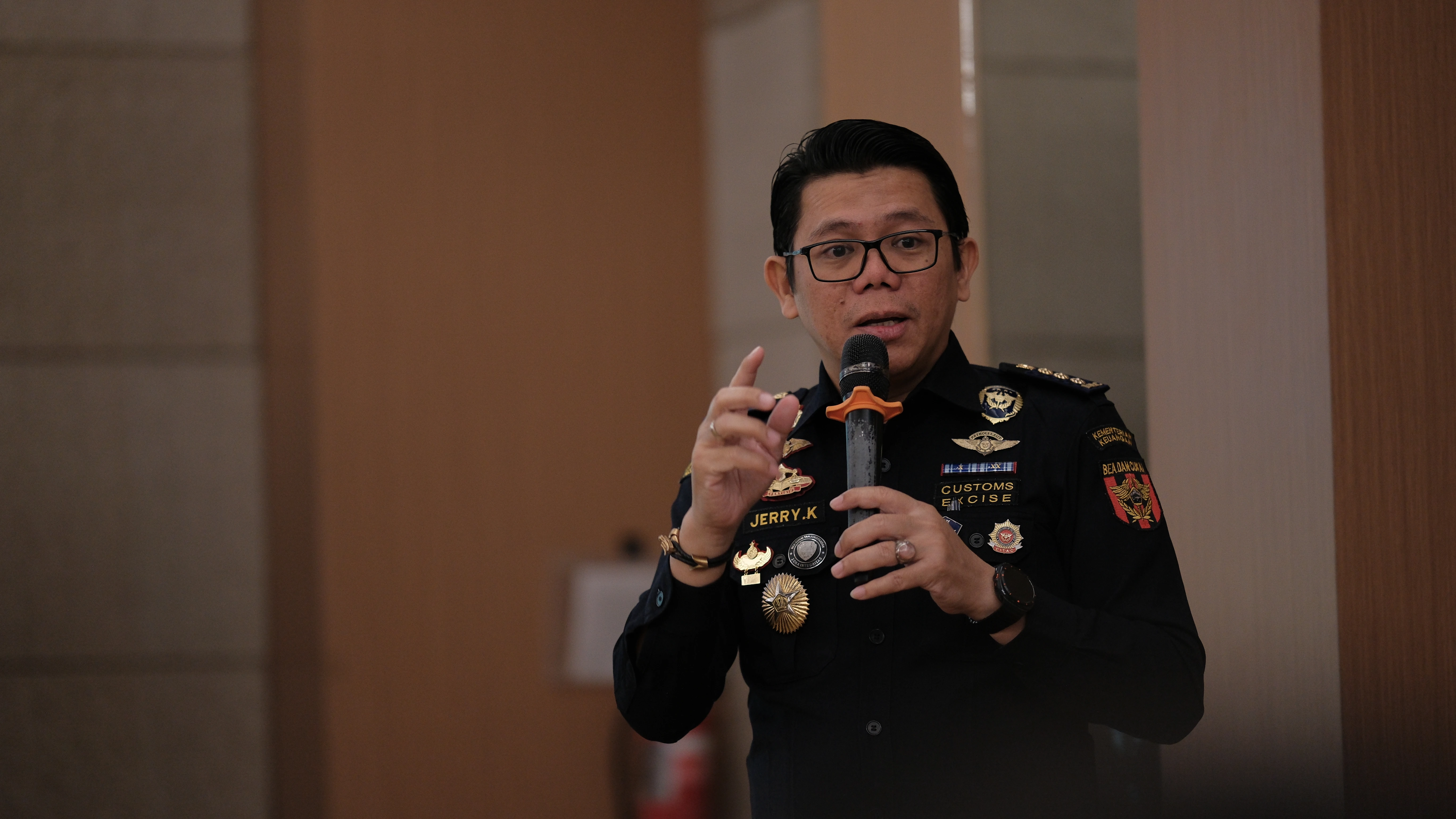 Bea Cukai Jabar Dorong Kesadaran Petani Tembakau melalui Sosialisasi Gempur Rokok Ilegal di Tasikmalaya