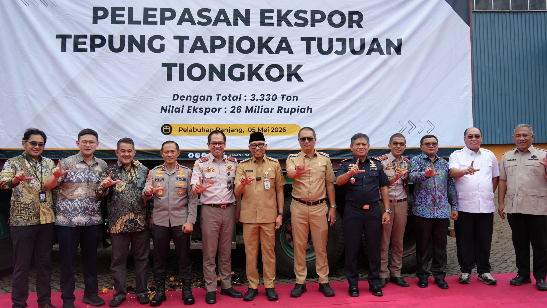 Ekspor Perdana 3.330 Ton Tepung Tapioka ke Tiongkok