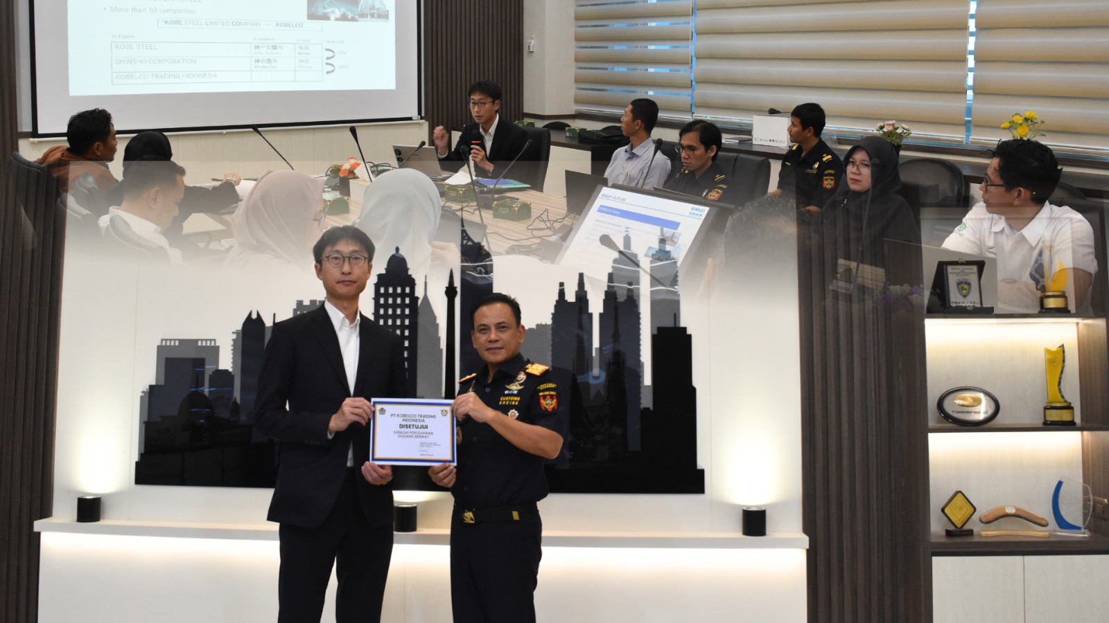 PT Kobelco Trading Indonesia Menerima izin Gudang Berikat