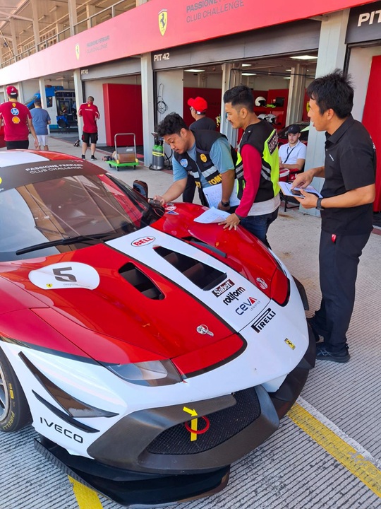 Bea Cukai Mataram dukung kelancaran logistik Passione Ferrari Club Challenge di Mandalika.