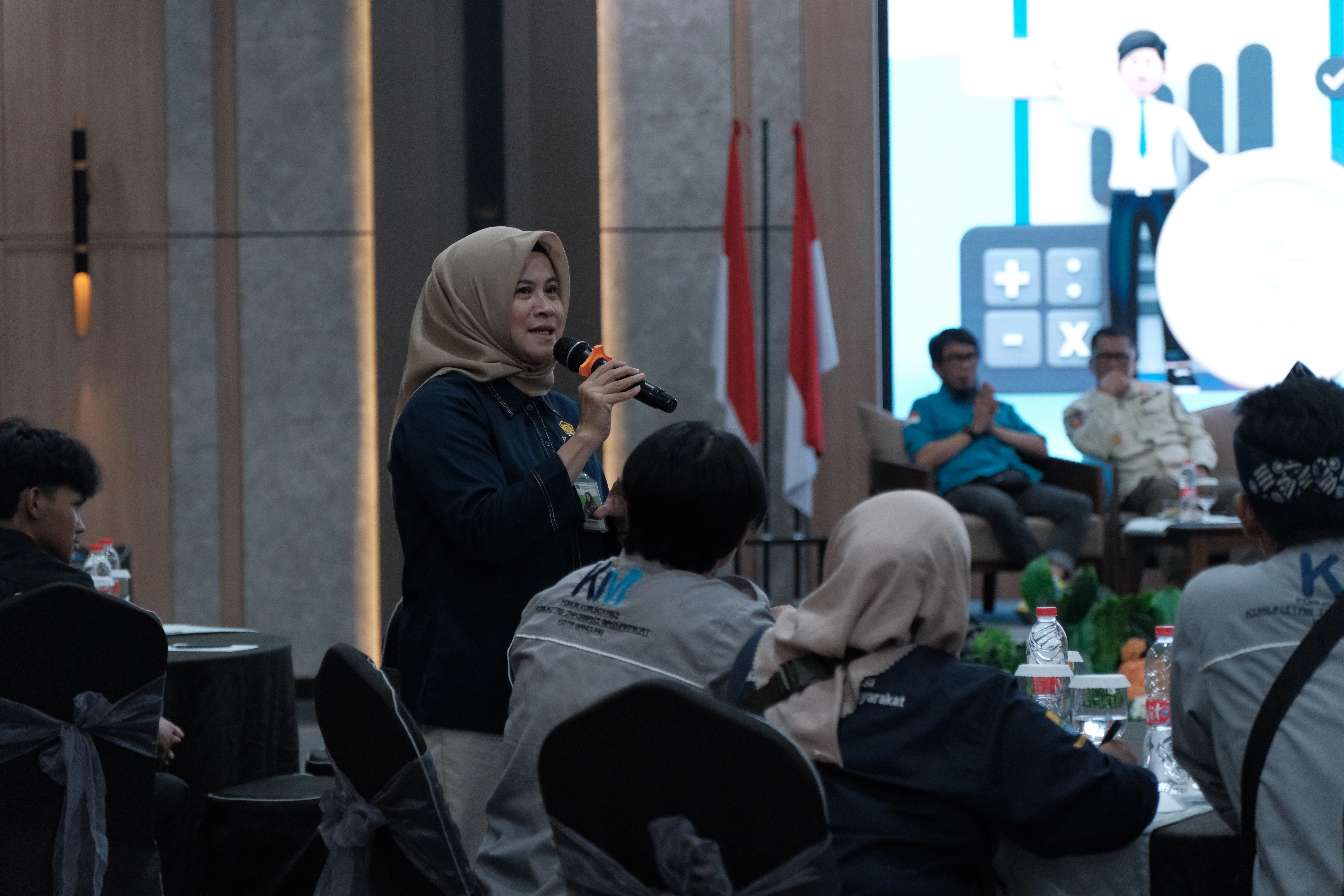 Bea Cukai Jabar Sosialisasikan Ciri-Ciri Rokok Ilegal kepada Komunitas Informasi Masyarakat