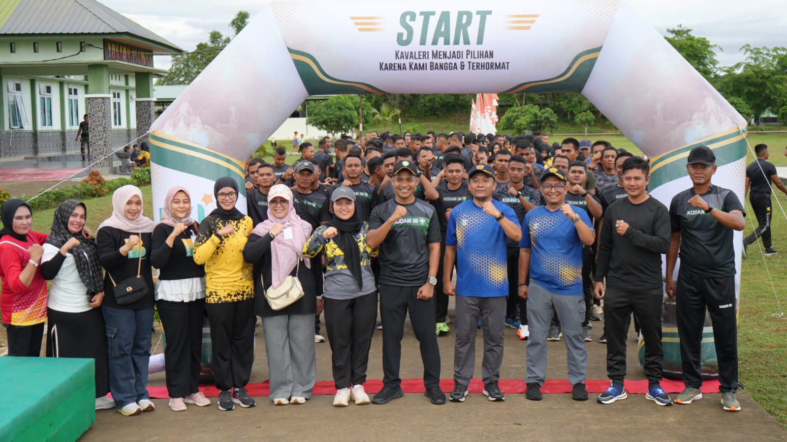 Semarak HUT Yonkav 11/MSC, Bea Cukai Lhokseumawe Ikut Jalan Sehat dan Bakti Sosial