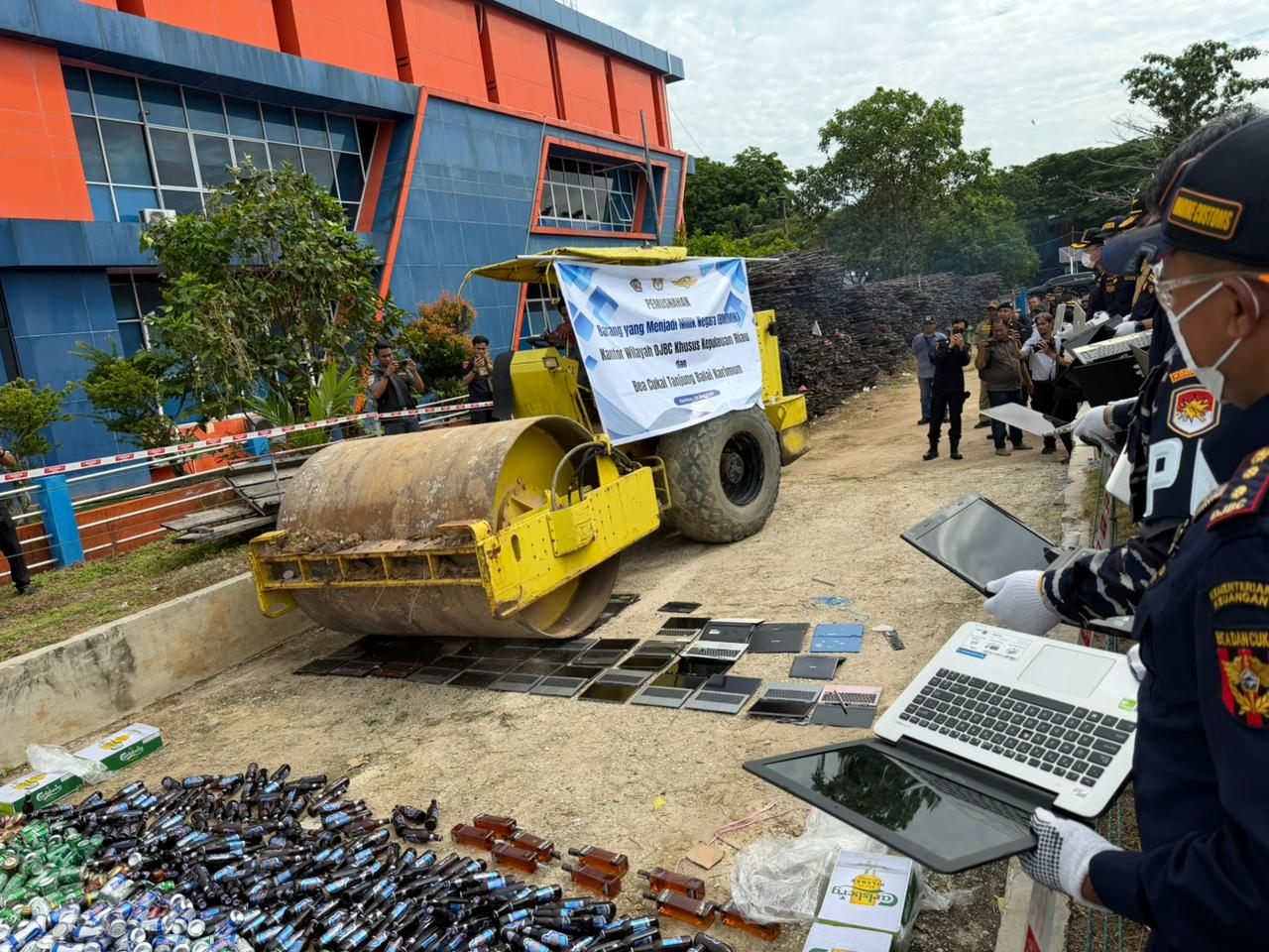 Pemusnahan Barang Hasil Penindakan KPPBC TMP B Tanjung Balai Karimun  Kantor Wilayah Direktorat Jenderal Bea dan Cukai Khusus Kepulauan Riau