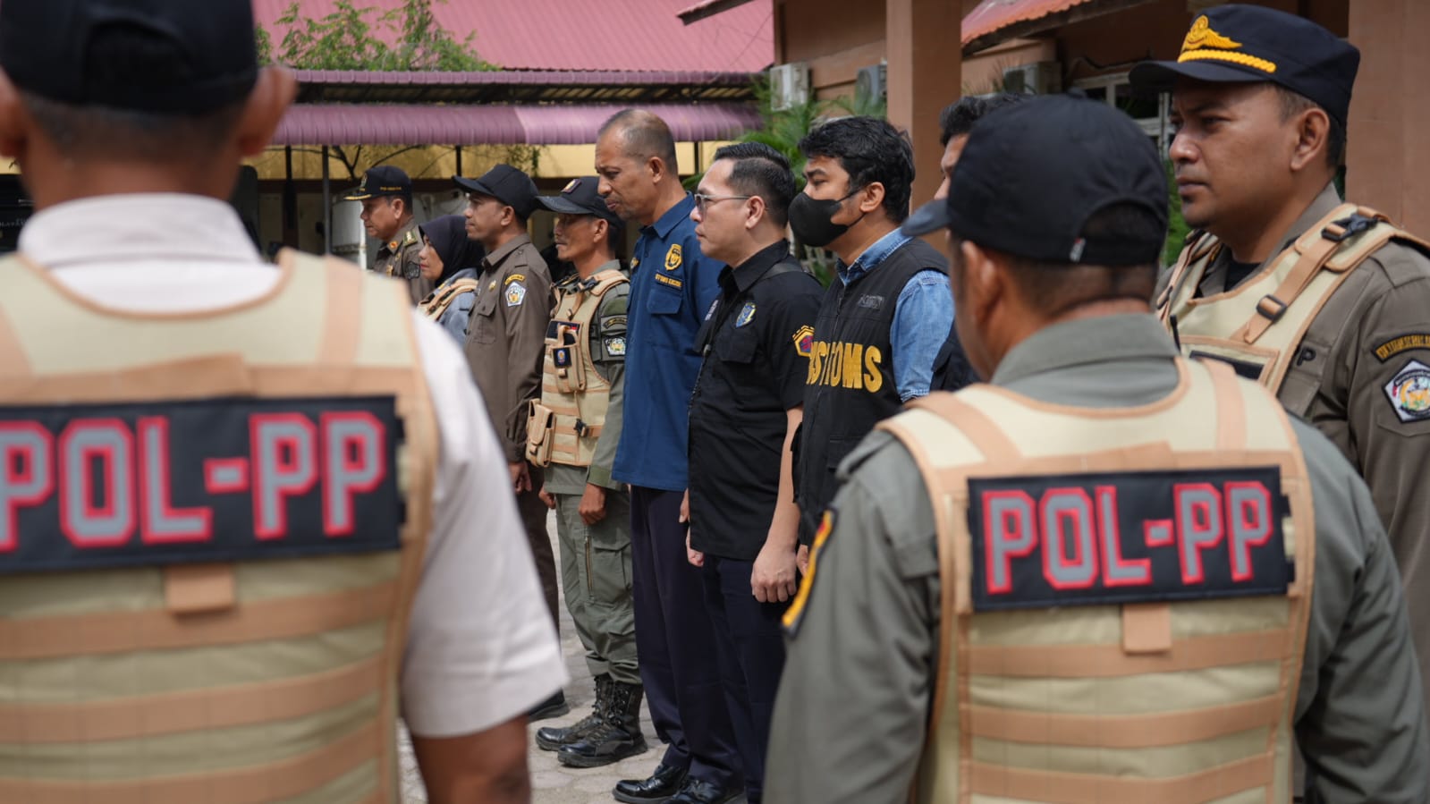 Bea Cukai Lhokseumawe dan Satpol PP-WH Gelar Operasi Bersama Gempur Rokok Ilegal di Tiga Kecamatan