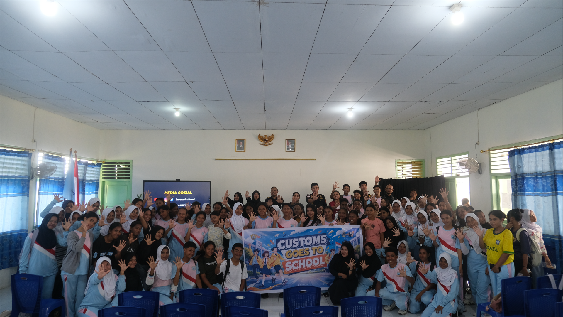 Bea Cukai Tual Hadir di SMA  Negeri 5 Tual dan Kenalkan Peluang Pendidikan di PKN STAN