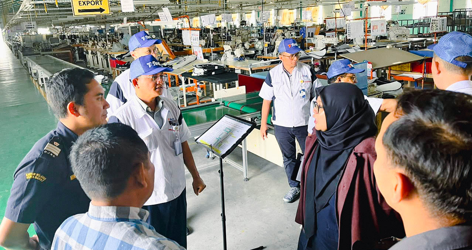 Trim Cover Jok asal Indramayu Tembus Pasar Global Berkat Fasilitas Bea Cukai