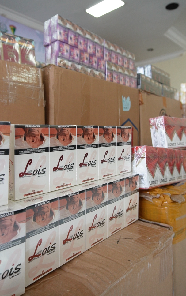 Bea Cukai Mataram Kembali Berhasil Menyita 2 Truk Yang Berisi 2,8 Juta Batang Rokok Ilegal Sepanjang Bulan Juni 2026.