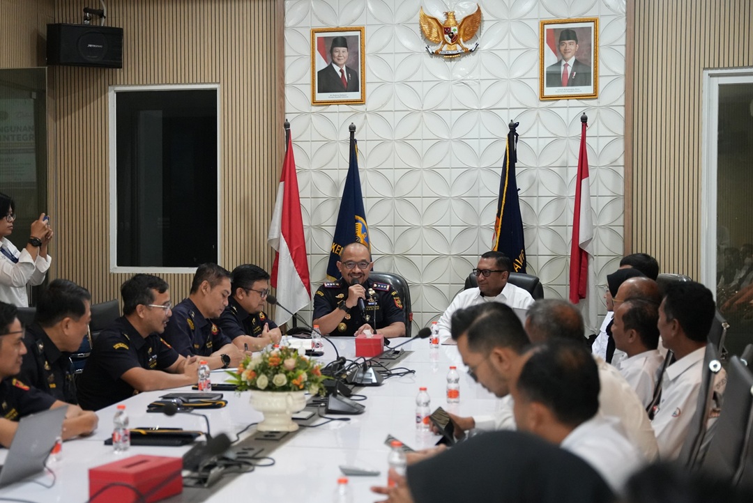 Perkuat Sinergi Pembangunan Zona Integritas, Bea Cukai Tanjung Emas Laksanakan Sharing Session Bersama Distrik Navigasi Tanjung Emas