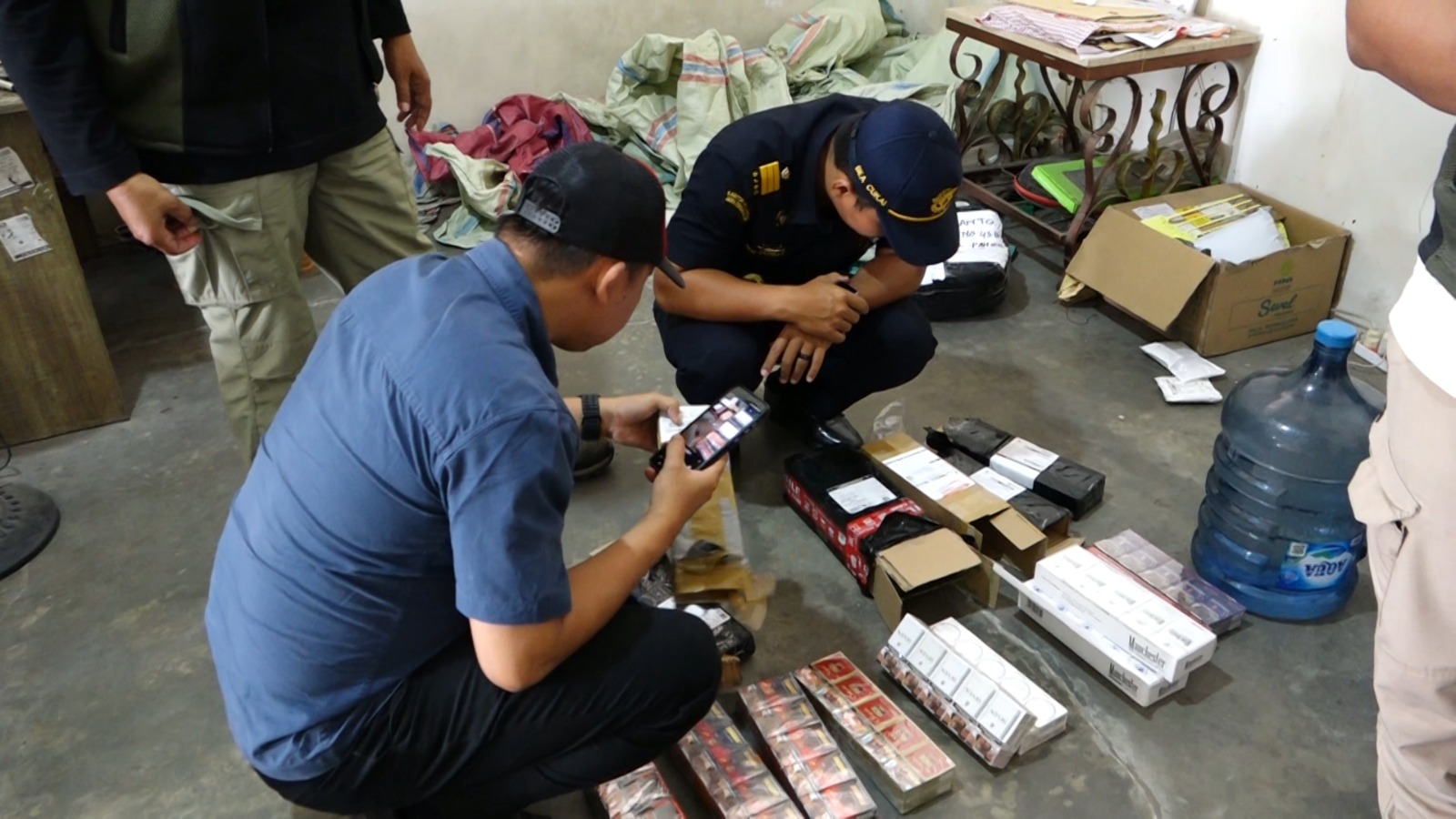 Bea Cukai Cilacap Perketat Pengawasan Jalur Distribusi, Gagalkan Pengiriman 2.000 Batang Rokok Ilegal Lewat Ekspedisi