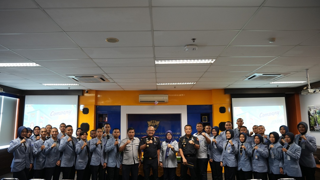 Bea Cukai Tanjung Emas Edukasi Mahasiswa Universitas Maritim AMNI Semarang
