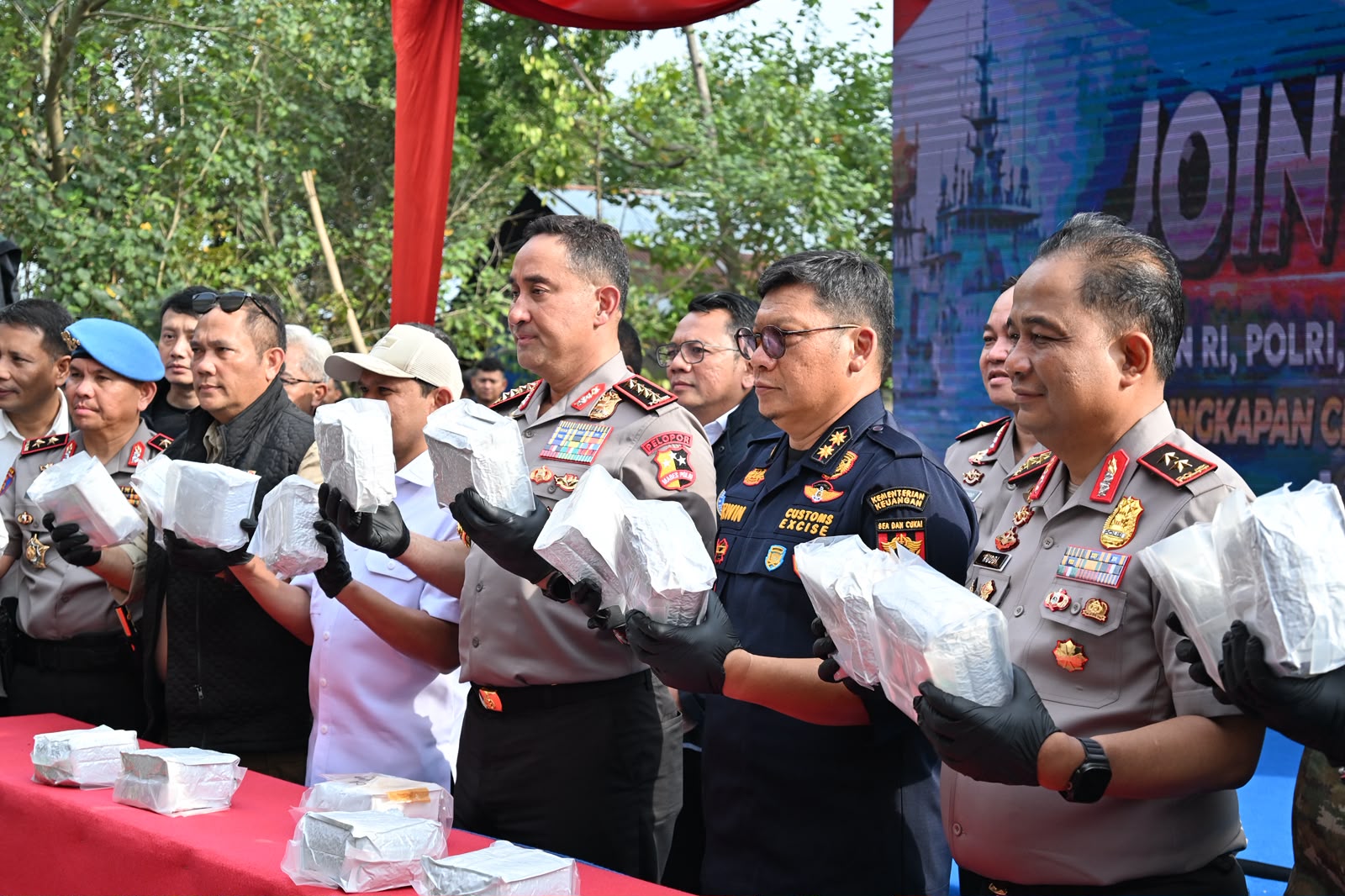 Bea Cukai, BNN, dan Polri Ungkap Clandestine Laboratory Sabu di Pidie, Aceh.
